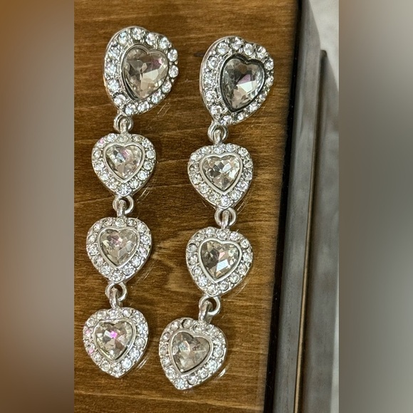 Elegant Silver Heart Drop Earrings - Picture 1 of 1